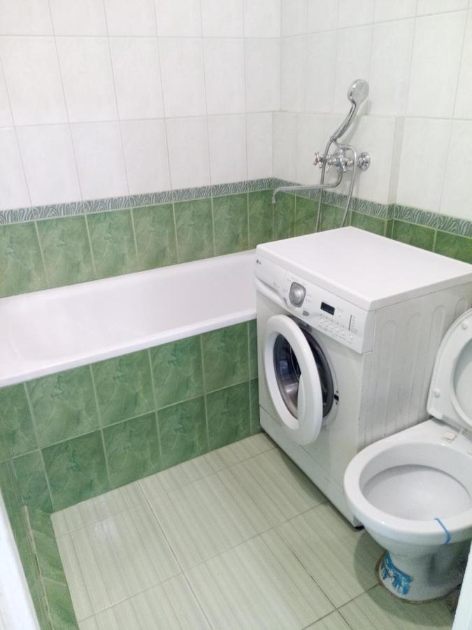 Район Деснянской Правды Apartamento Chernigov Exterior foto