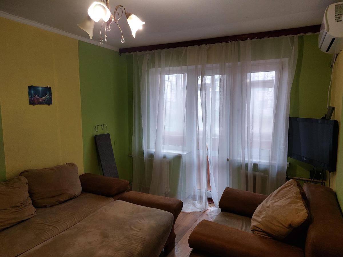 Район Деснянской Правды Apartamento Chernigov Exterior foto